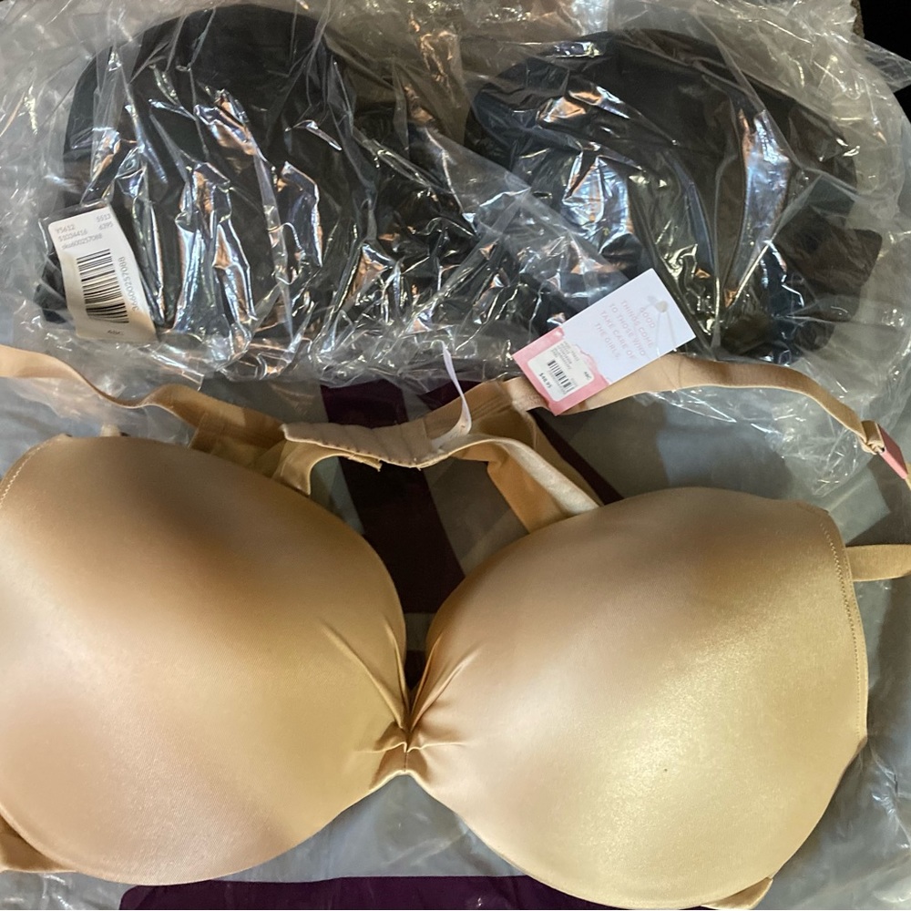 SOLD - NWT Lane Bryant Cacique - Boost Plunge Bras (48C) - ONLY BLACK AVAILABLE